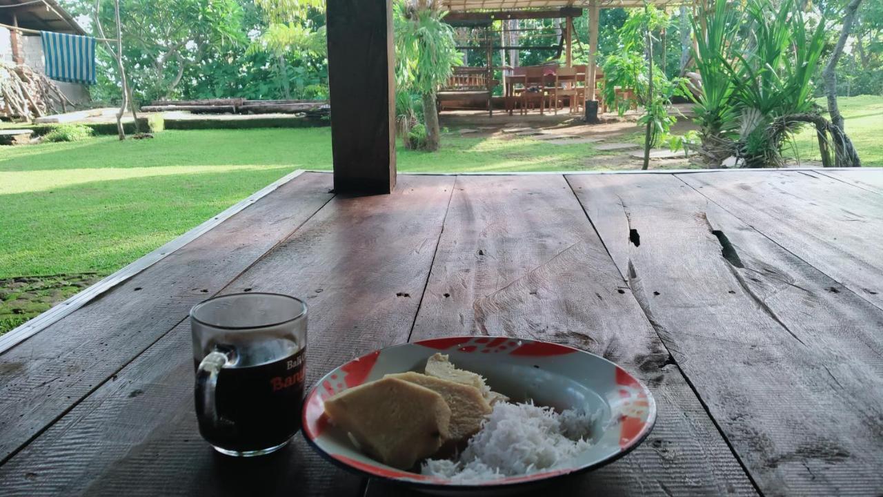 Esa Di Kubu Homestay Singaraja Exterior foto