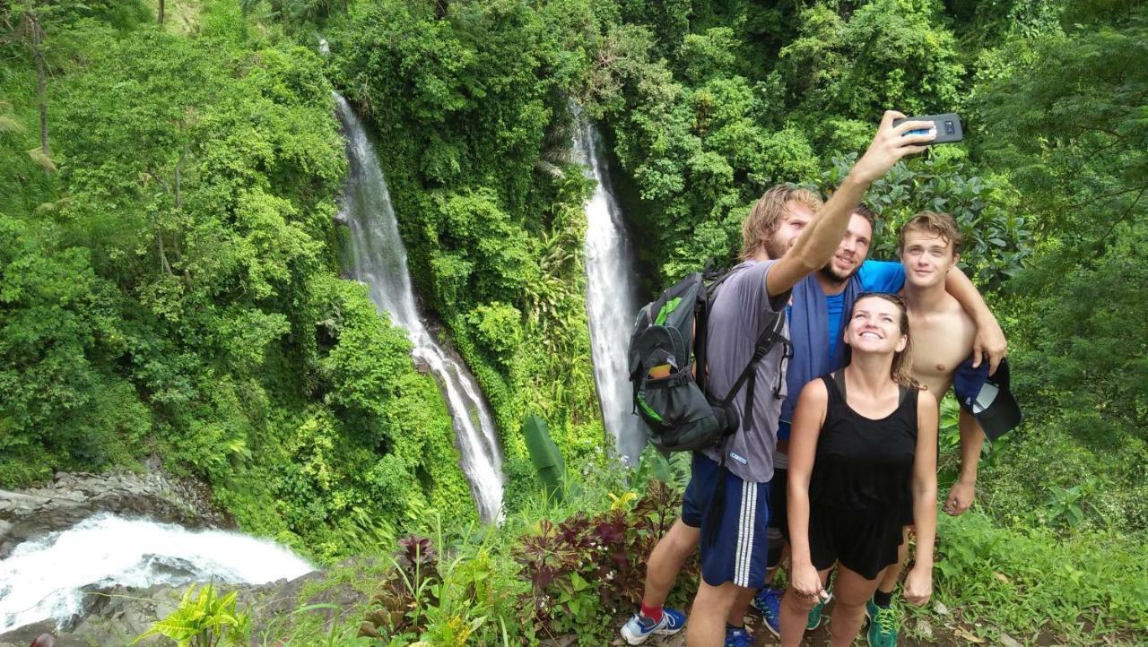 Esa Di Kubu Homestay Singaraja Exterior foto