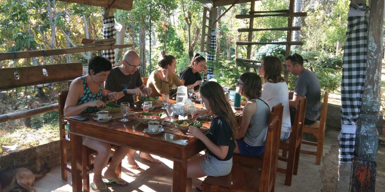 Esa Di Kubu Homestay Singaraja Exterior foto