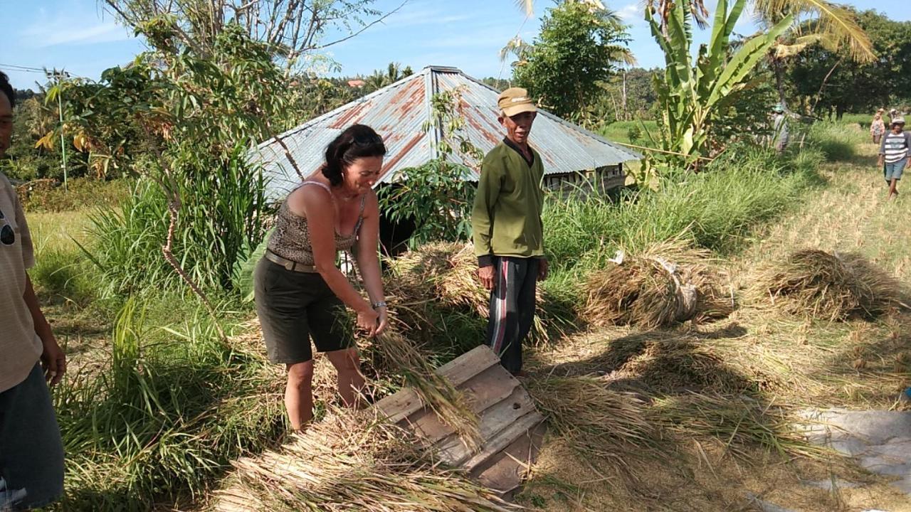 Esa Di Kubu Homestay Singaraja Exterior foto